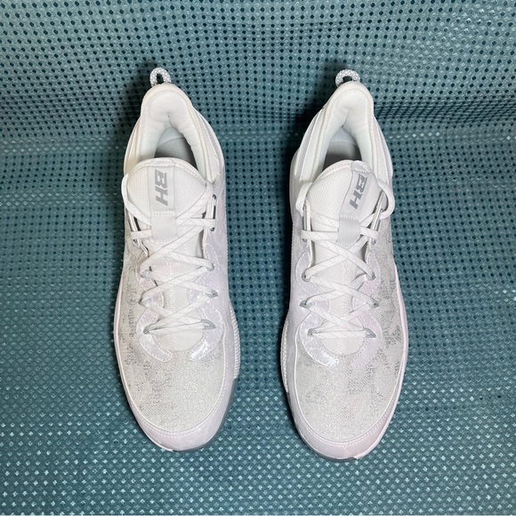 ***NWT****Men’s Under Armour Baseball Cleats-White - Picture 6 of 12